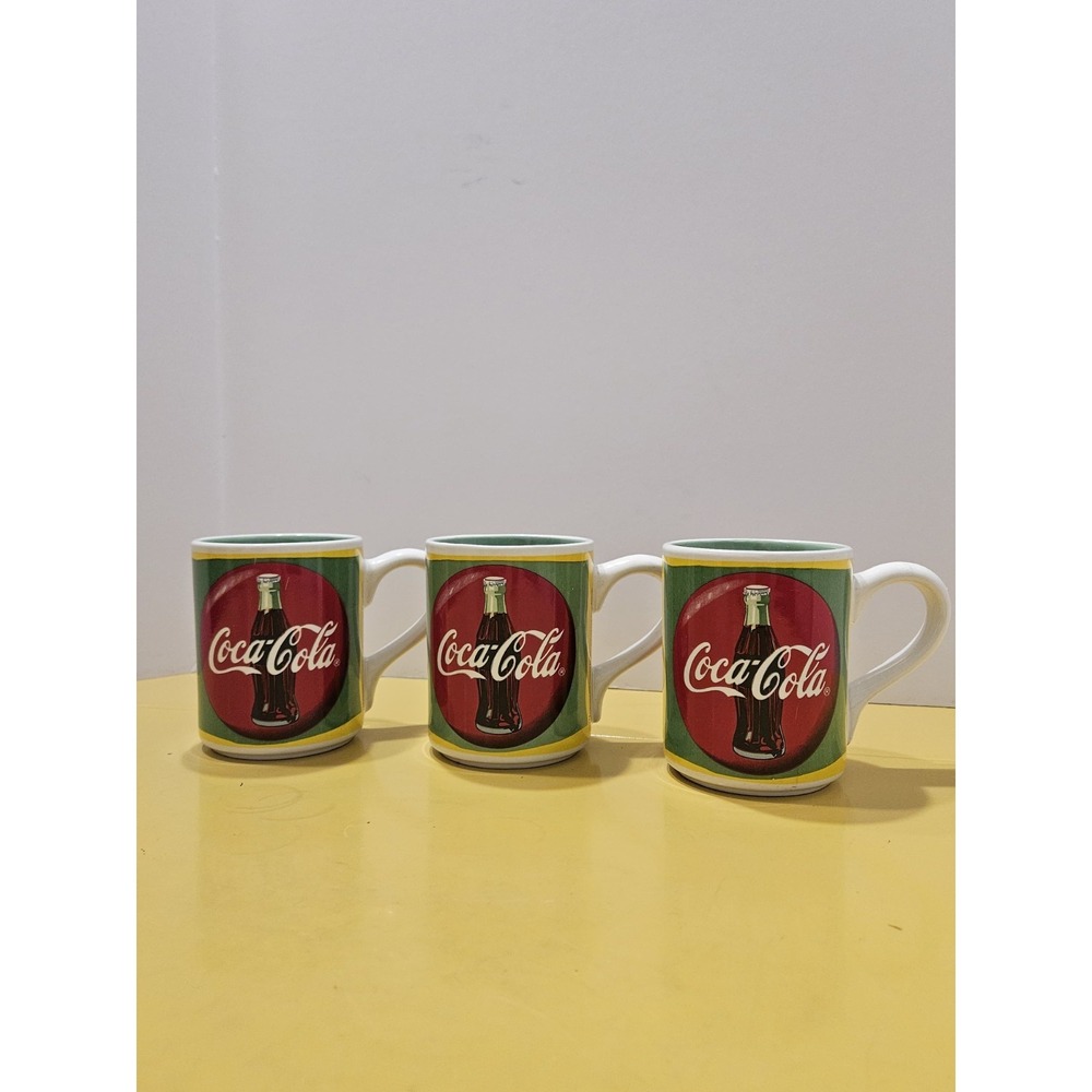 SET OF 3 GIBSON HOUSEWARES COCA COLA COFFEE MUGS - 1998 - Green Inside